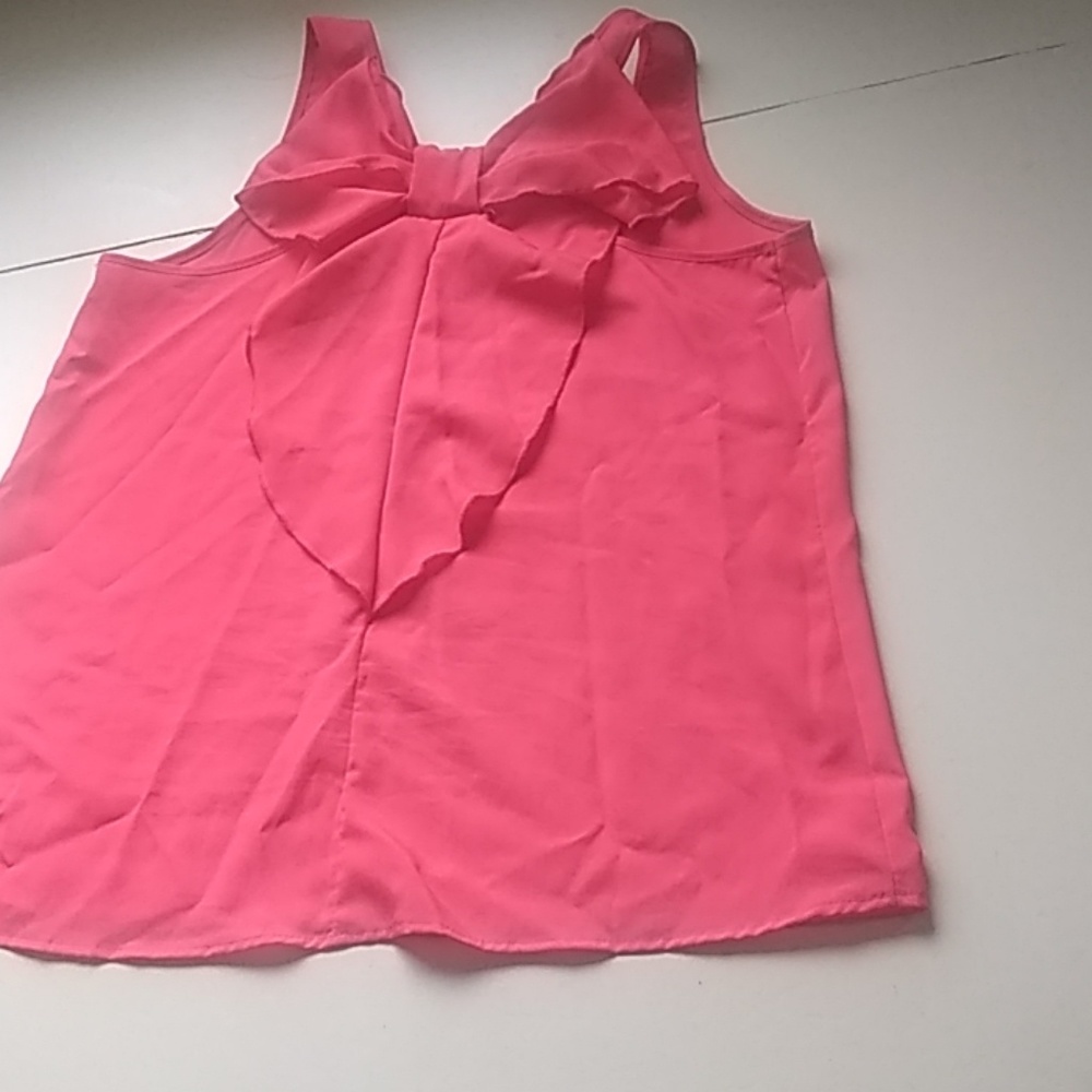 Top (no sleeves)